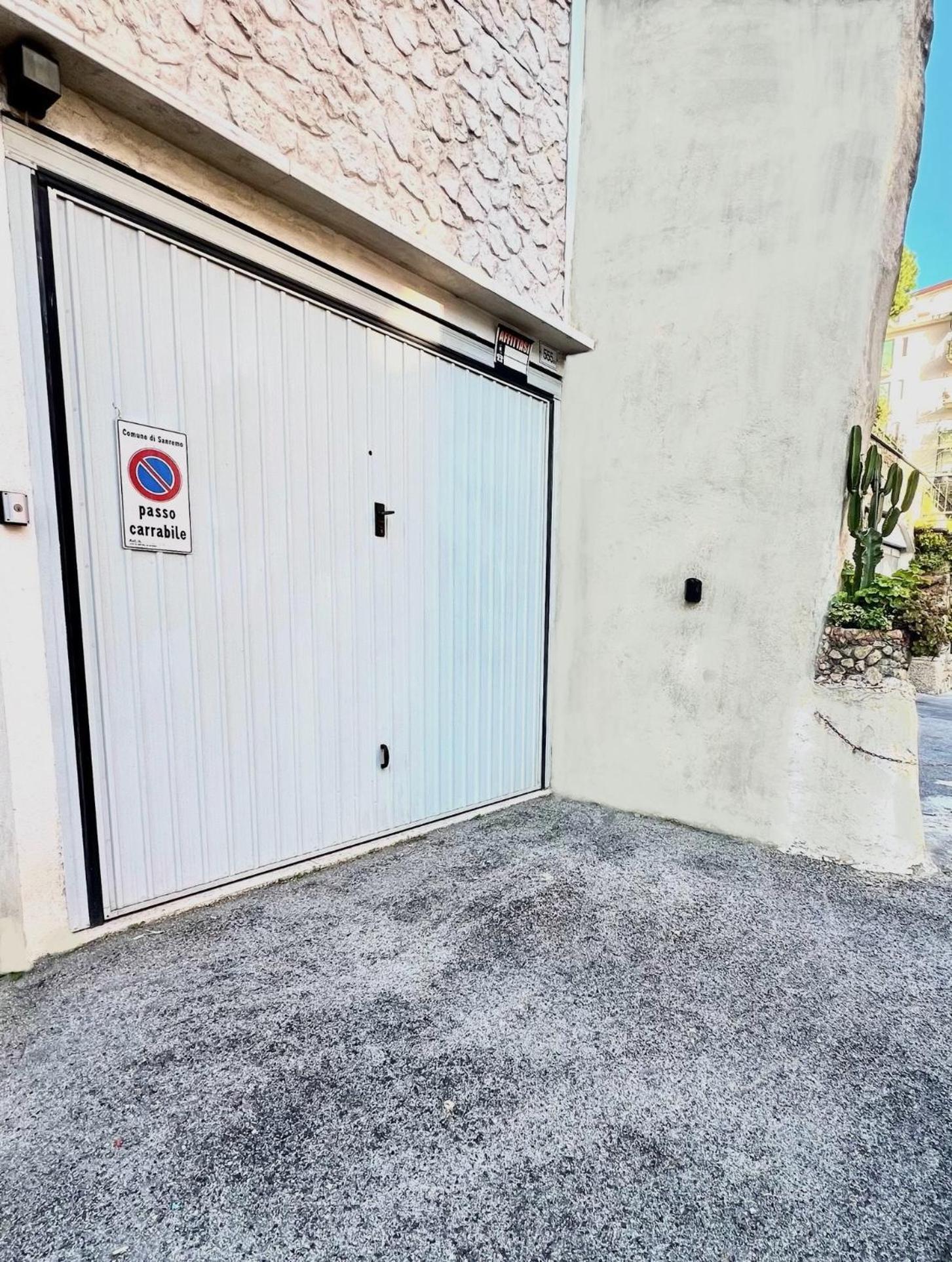 Apartamento Il Giardino Del Comandante - Trilocale Con Garage San Remo Exterior foto